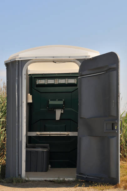 Best Portable restroom trailer rental  in Newpt, OR